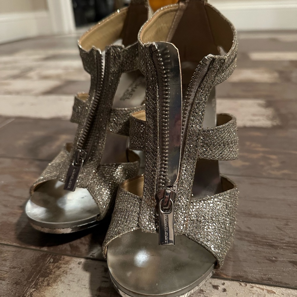 michael kors heels
